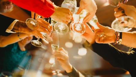 Visuel consommation d'alcool lors d'un moment de convivialité