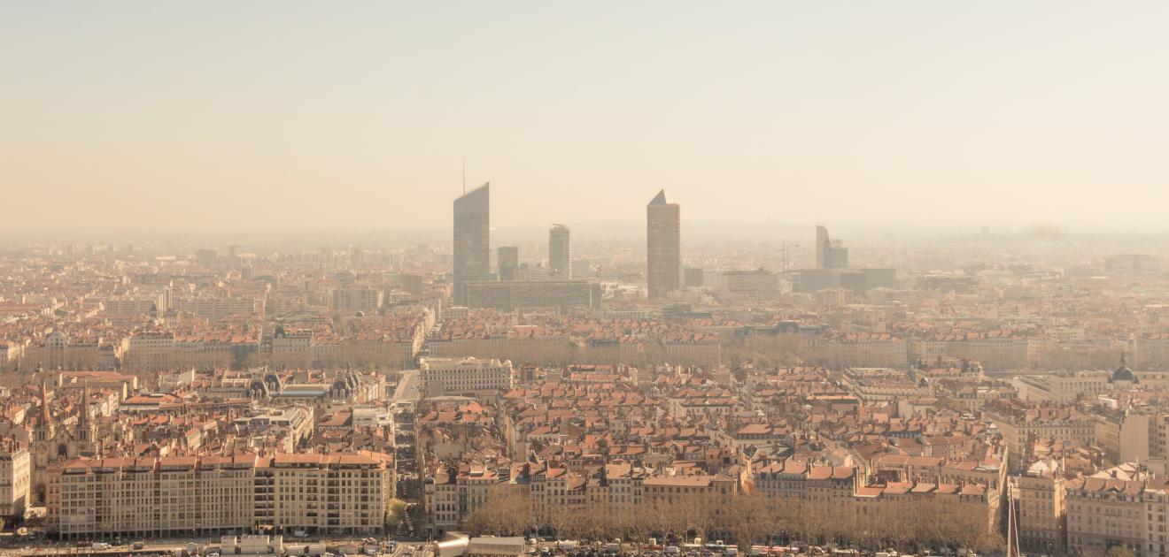 Image représentant la pollution de l'air d'une grande ville française